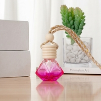 Diffuseur d'huiles essentielles pour voiture, pendentif minimaliste en verre de 8 ml, aromathérapie manuelle, bouteille avec bouchon en bois, désodorisant pour voiture