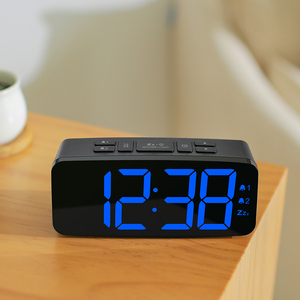 Réveil de bureau moderne pour personnes âgées avec <span class=keywords><strong>radio</strong></span>, grand écran LED et fonction snooze - Product Image 5