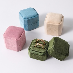 Velvet 3 Slot <b>Rings</b> Boxes Green Octagonal Double <b>Ring</b> 3 <b>Rings</b> Gift Jewelry Packaging <b>Storage</b> Box - Product Image 2
