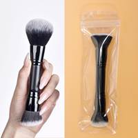 2Pcs Set Kuas Makeup Multifungsi dengan Gagang Hitam, Bulu Sintetis Bebas Kekejaman, untuk Foundation, Blush, dan Contouring