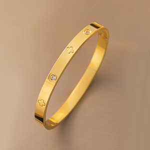 Braccialetto con zirconi in acciaio inossidabile placcato oro 18k personalizzato all'ingrosso