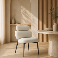 Chaise de salle à manger en cuir gris avec dossier rembourré en cuir de chat, design industriel en acier carbone, pour usage hôtelier