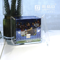 Krasbestendige acryl booster case display box voor voetbalspeler trading cards verzamelobjecten opbergruimte