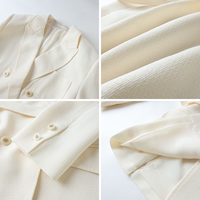 En stock Veste de costume pour femme ceinturée, croisée, à revers crantés, manches longues, poches à rabat, coupe ajustée, pour le bureau