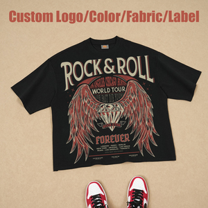 Camiseta Corta Negra de Diseñador con Logotipo de Marca de Lujo, Estampada, Estilo Urbano, para Hombre, de Alta Calidad, Corte Cuadrado, Personalizada, con Gráficos - Product Image 1