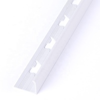 Foshan Fushifu matériaux de construction modernes résine pvc L forme profil d'angle carreaux en plastique garniture de bordure pour la décoration de la maison