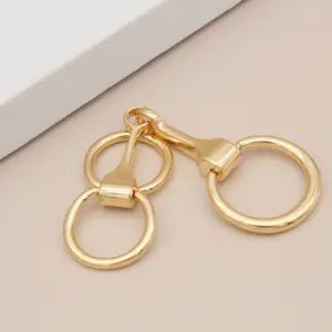 2Pcs Women Three Rings Silk Scarves Clip Fashion Scarves Buckle Scarf Ring  Wrap Holder Clamp (Silver+Golden)