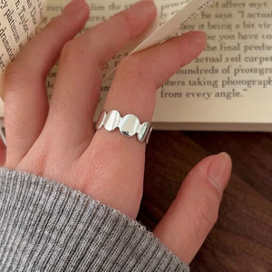Anillo Abierto Ovalado Minimalista de Plata de Ley S925, Diseño Geométrico, Joyería Unisex para Uso Diario - Product Image 1