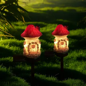 Небольшая и изысканная уличная Водонепроницаемая светодиодная полирезиновая декоративная газонная лампа для установки на грунт дымоход для дома с грибами солнечное освещение