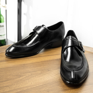 รองเท้าแบบ Monk Strap สำหรับผู้ชาย หัวแหลม หนังแท้ สายรัดแบบหัวเข็มขัด เหมาะสำหรับใส่ทำงาน ใส่ได้ทุกฤดู กันลื่น - Product Image 3