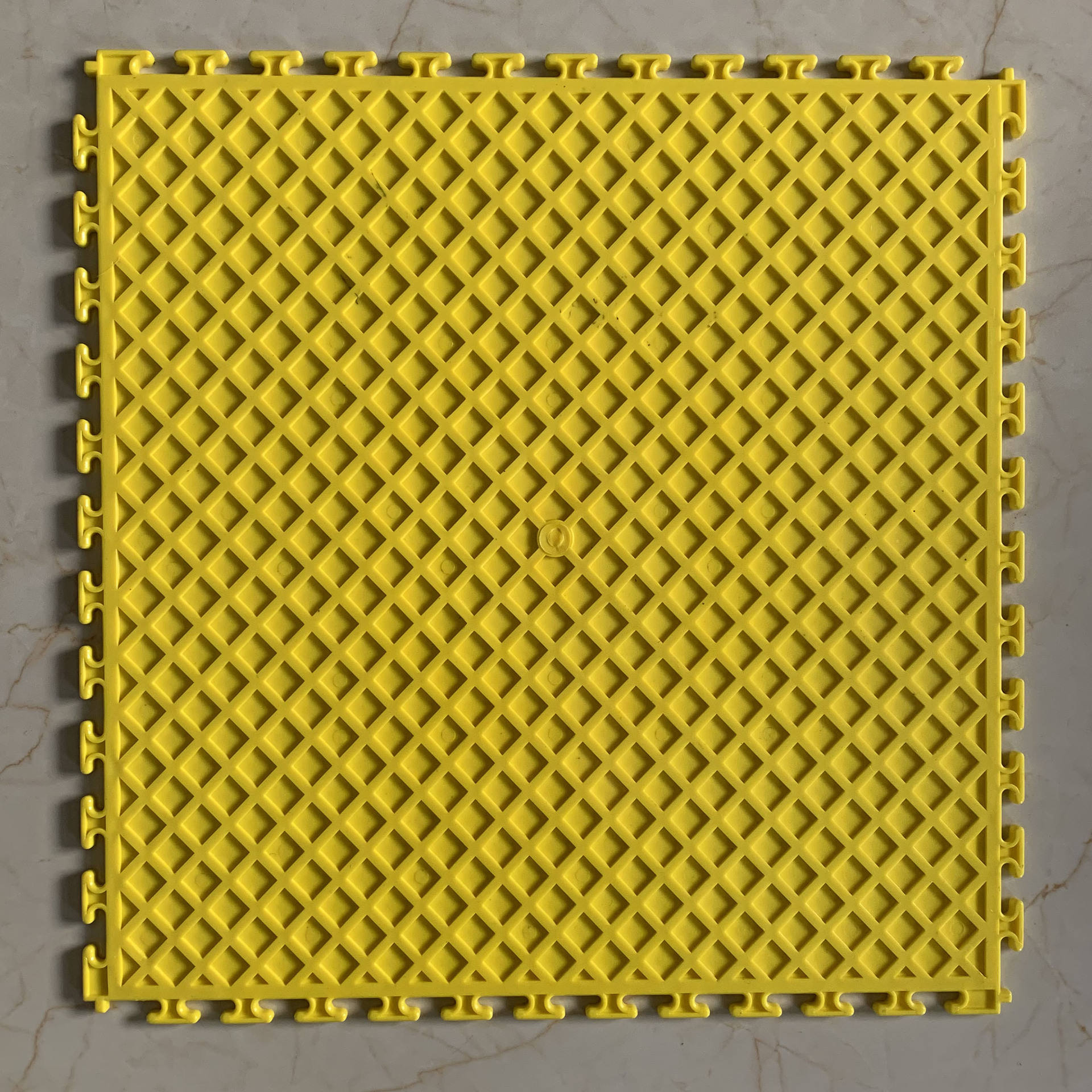 สีเหลือง