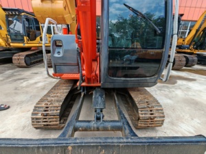 Mini-excavatrice Hitachi ZAXIS60 d'occasion, d'origine japonaise, à prix avantageux, durable, petite pelle sur chenilles, pour l'Afrique, l'Asie du Sud-Est, les routes agricoles. - Product Image 5