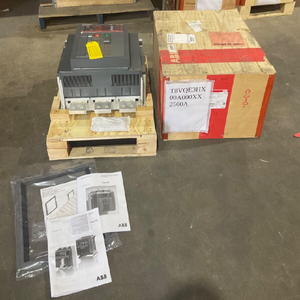 Disjoncteur PLC T8VQE3HX00A000XX Série TMAX 2500A 3P 600V PR030B - Product Image 4