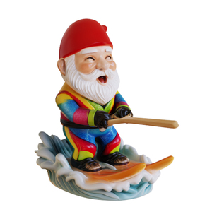 Statuetta di <span class=keywords><strong>Gnomo</strong></span> Surfista in Ceramica Artigianale OEM ODM, Statua Decorativa Costiera, Fornitore all'Ingrosso, <span class=keywords><strong>Gnomo</strong></span> delle Onde Oceaniche Personalizzato - Product Image 1
