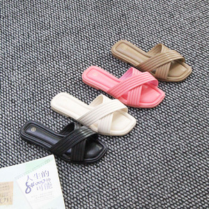 Nouvelle Collection Été : Sandales Plates Confortables pour Filles avec Plateforme Tendance, Faible MOQ pour Essai – Idéales comme Chaussons pour Enfants - Product Image 1