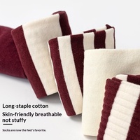 Chaussettes de sport antidérapantes mi-mollet en coton avec logo personnalisé brodé et rayures pour la gym, le fitness, le yoga et le pilates