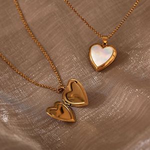 Collier pendentif ouvrable en acier titane, haute résistance de la couleur, idéal pour la Saint-Valentin, les demandes en mariage et les cadeaux de fête - Product Image 3