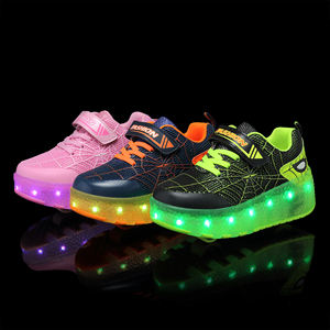 Patines con Ruedas para Niños y Niñas, Ajustables, con Luces LED Intermitentes, Dos Ruedas, Carga USB - Product Image 1