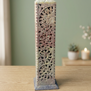 Quemador de Incienso de Piedra Tallado a Mano con Diseño Floral para Uso Religioso, Decoración del Hogar para Todas las Estaciones, Hecho en India - Product Image 1