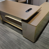 Bureau de direction en forme de L avec rangement, plateau en bois de noyer, bande lumineuse LED, bureau moderne pour manager