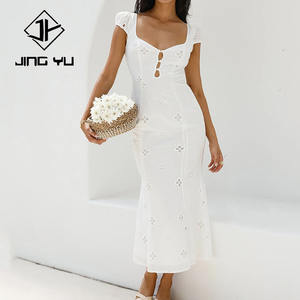 Nuevo vestido elegante de corte ajustado con cuello cuadrado y bordado, hecho a medida, cómodo, de algodón orgánico, estilo maxi. - Product Image 1