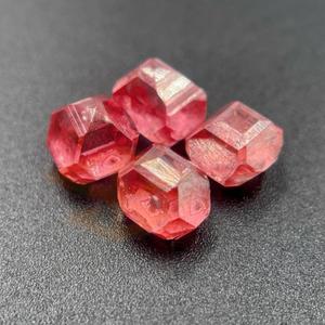 Diamante Sintético Rojo Granada HPHT Cultivado en Laboratorio, Diamante en Bruto de 2-4 Quilates, 6-10 mm, Sin Cortar, para Joyería - Product Image 2