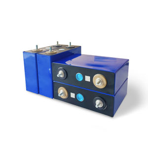 Paquete de batería de fosfato de hierro y litio de grado A 3,2 V 100Ah 314AH 320WH con pernos de barra colectora gratis - Product Image 3