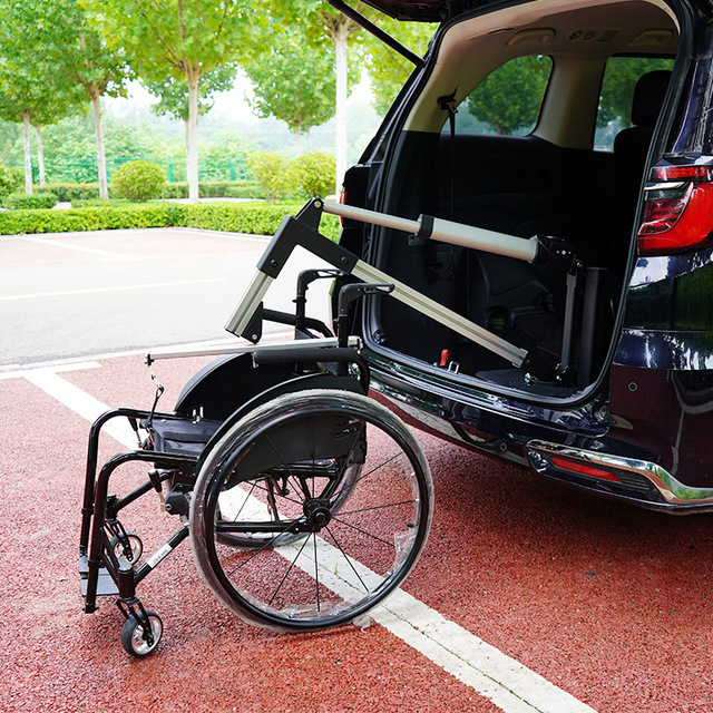 CE Certified Van/Minivan Electric Wheelchair Lifting Platform with Rear Door Vertical Remote Control Wheelchair Lifting Arm