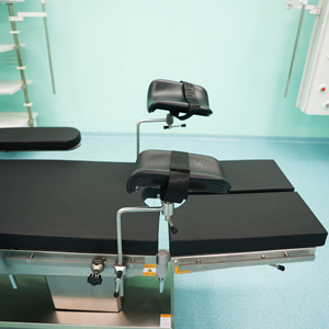 Meja Operasi Elektrik Medis Multifungsi Bersertifikasi CE - Product Image 5