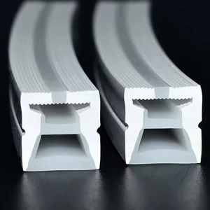 Bande lumineuse LED en silicone souple pour l'avant, résistante aux hautes et basses températures, imperméable et non-jaunissante - Product Image 1