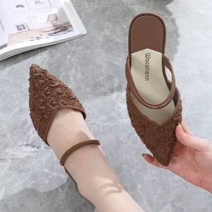 Sandales tendance pour femmes à talon compensé et bout pointu, semelle épaisse, idéales pour la plage et l'extérieur – Vente en gros - Product Image 2