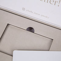 Porte-carte magnétique personnalisé avec logo, carte cadeau VIP, enveloppe en carton, boîte de carte de crédit, emballage avec ruban
