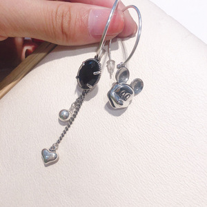 Boucles d'oreilles créoles en argent sterling S925 avec tête de Mickey Mouse et pompon en forme de cœur, style rétro coréen, pour un usage quotidien - Product Image 4