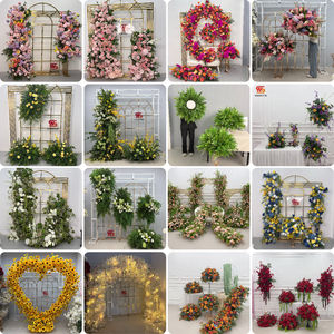 Camino de Mesa de Flores Artificiales LEDA, Color Verde Eucalipto con Rosas Blancas, Decoración para Mesa - Product Image 3