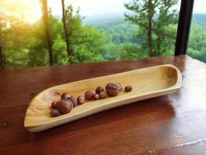 Plateau en bois artisanal pour servir des boissons alimentaires ou un décor parfait pour la cuisine ou la maison rustique - Product Image 2