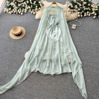 Robe midi sans manches style vacances d'été à la française avec cape transparente à manches longues pour femme