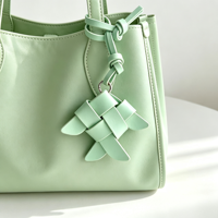 Colgante de Cuero Tejido a Mano con Forma de Pez, Minimalista, para Llavero, Adorno Decorativo para Bolso, Mochila o Cartera