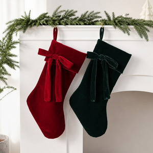 LINGKAI Chaussette de Noël de luxe en velours avec nœud, grande chaussette de Noël suspendue, sac cadeau pour cheminée, décoration de maison pour les fêtes - Product Image 1