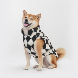 Chaqueta ajustable para perros a cuadros para perros pequeños, medianos y grandes, abrigo de poliéster cálido y acogedor para invierno, clima frío, estilo bonito - Product Image 2