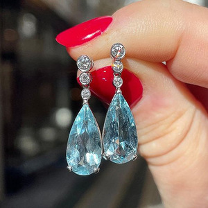 Orecchini a Goccia Blu, Eleganti Orecchini Pendenti a Goccia di Lusso Leggero per Donne - Product Image 2