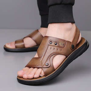 Sandales pour hommes à bride en T en cuir véritable, bout ouvert, semelle en caoutchouc, respirantes, motif uni, décontractées, pour l'extérieur, chaussures d'été avec logo en cuir - Product Image 2