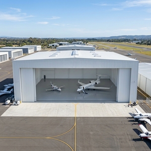 Kits de construcción portátiles desmontables de bajo costo, hangar de aviones de construcción de acero de sección H soldado prefabricado - Product Image 2