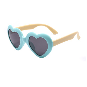 <span class=keywords><strong>Gafas</strong></span> de Sol Polarizadas con Marco de TPE Suave <span class=keywords><strong>para</strong></span> Bebés de <span class=keywords><strong>6</strong></span> a 36 <span class=keywords><strong>Meses</strong></span>, Resistentes a Impactos, Seguras y Cómodas <span class=keywords><strong>para</strong></span> Exteriores - Product Image 3