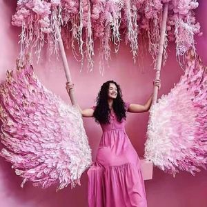 Ailes en Plumes Décoration de Fête Ailes d'Ange Roses Décoration d'Amour Accessoires Photo Décoration de Fond - Product Image 5