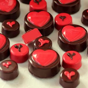 แม่พิมพ์ซิลิโคนกระบอกกลมขนาดเล็กสำหรับลูกอมช็อคโกแลตระเบิดไขมันลูกอมเค<span class=keywords><strong>โต</strong></span>ขนมขบเ<span class=keywords><strong>คี</strong></span>้ยวลูกอมแข็ง - Product Image 6