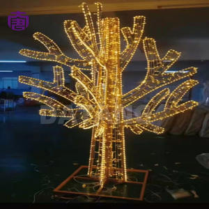Árbol de Navidad Decorativo con Luces LED de Cristal, IP65 Impermeable, Iluminación Exterior con Control Remoto, Colores Personalizables para Eventos Comerciales - Product Image 5