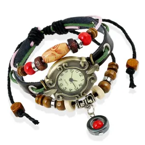 时尚皮革手表，带木质亚克力珠子手链魅力吊坠手表