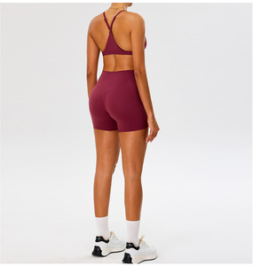 Conjunto de Yoga Térmico Premium de 3 Piezas para Mujer: Sujetador Deportivo Ajustable con Espalda Cruzada, Top y Pantalones Rectos de Cintura Alta con Efecto Push-Up - Product Image 6