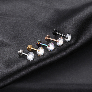 Set di punte filettate internamente in <span class=keywords><strong>acciaio</strong></span> <span class=keywords><strong>chirurgico</strong></span> 316L CZ Lip Stud Tragus <span class=keywords><strong>Piercing</strong></span> all'<span class=keywords><strong>orecchio</strong></span> Labret <span class=keywords><strong>Piercing</strong></span> Jewelry - Product Image 4