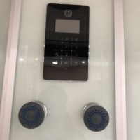 Cabine de douche combinée avec baignoire à jets et hammam pour 2 personnes